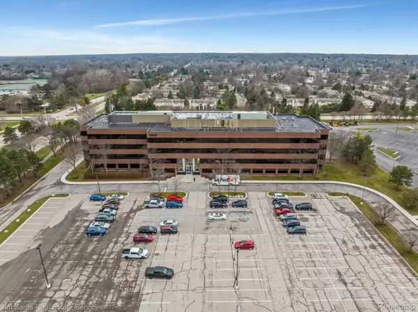 Troy, MI 48098,1450 W LONG LAKE RD #220