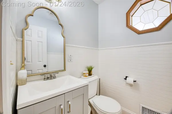 South Lyon, MI 48178,13659 Windmoor DR