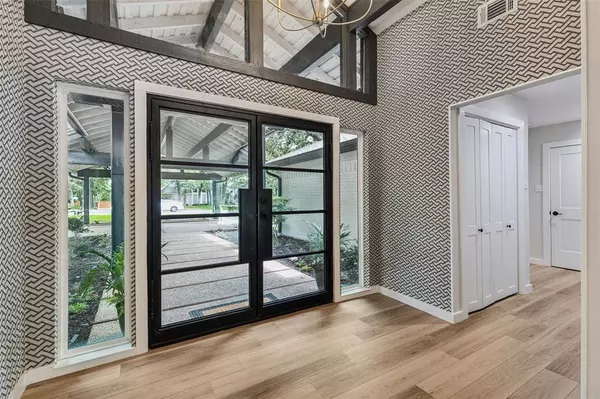 Colleyville, TX 76034,405 Woodbriar Court