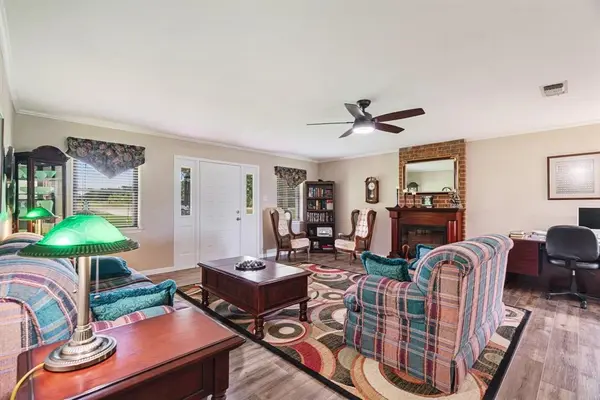 Sumner, TX 75486,6951 Farm Road 1499