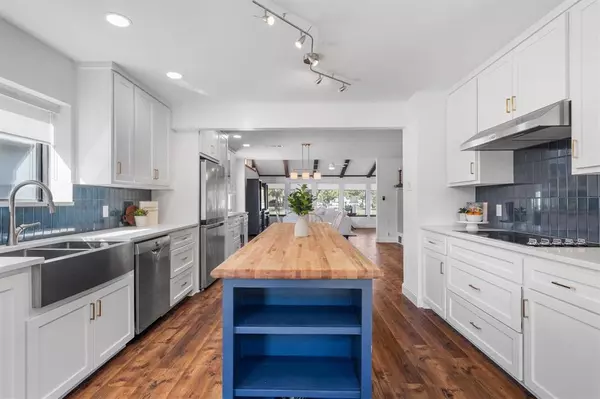 Lake Kiowa, TX 76240,117 Modoc Trail