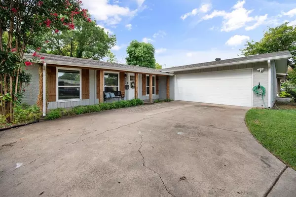 Dallas, TX 75234,3234 High Lark Drive