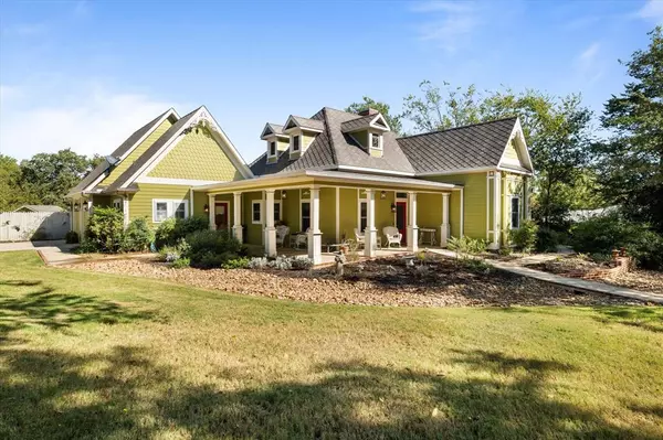 Pilot Point, TX 76258,326 W Liberty Street