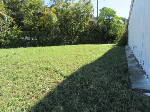 Dallas, TX 75215,2419 Logan Street