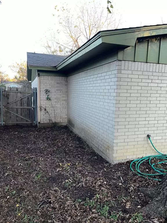 Edgecliff Village, TX 76134,6204 Cliffside Drive