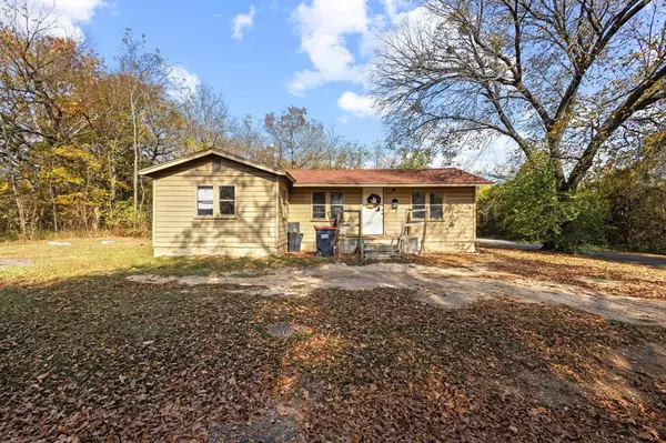 Paris, TX 75460,1106 Cooper Street