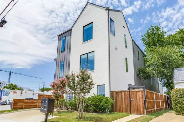 Dallas, TX 75206,5515 Bryan Parkway #101