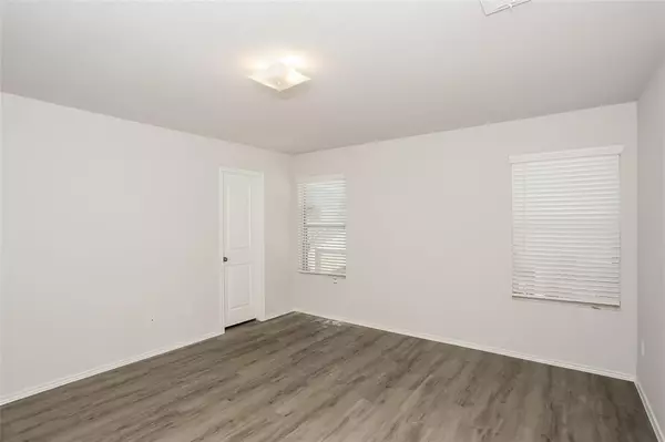 Fort Worth, TX 76119,5525 Shore Point Trail