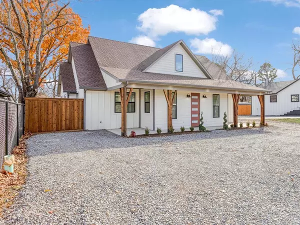 Bells, TX 75414,319 S Pecan Street