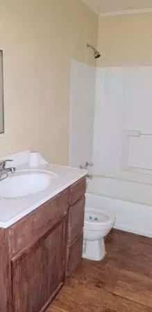 Ennis, TX 75119,105 E Tyler Street