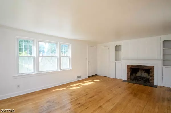 Verona Twp., NJ 07044,176 Woodland Ave