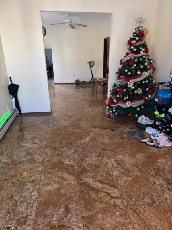 Passaic City, NJ 07055,25 Burgess Pl