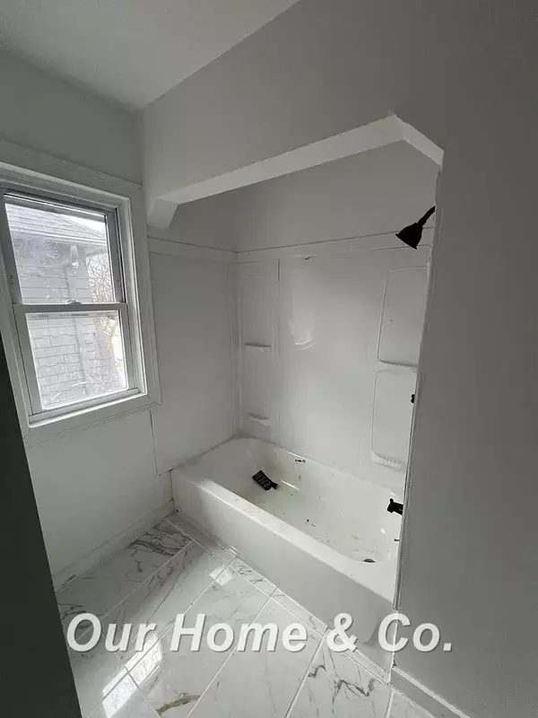 Detroit, MI 48235,16230 CHEYENNE ST