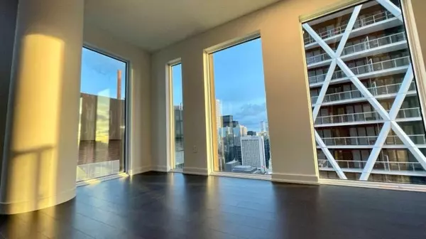 Toronto C01, ON M5T 0E2,238 Simcoe St ST #3104