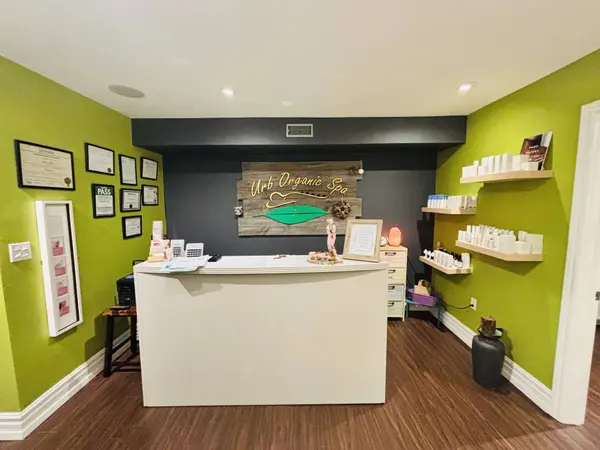 701 Mount Pleasant RD #Second Floor, Toronto C10, ON M4S 2N4