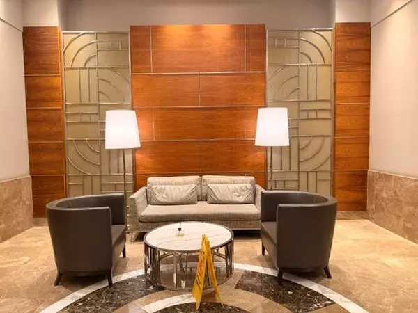 Toronto C01, ON M5G 2R3,763 Bay ST #4809