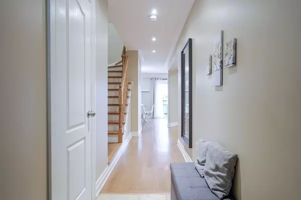 Pickering, ON L1V 7E6,376 Sparrow CIR