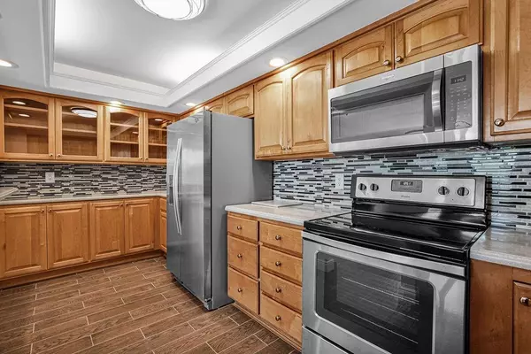 Fort Lauderdale, FL 33315,1101 River Reach Dr #206