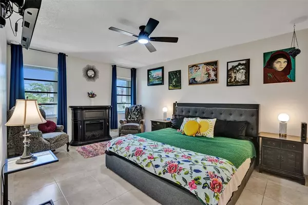 860 SE 6th Ave #312, Deerfield Beach, FL 33441