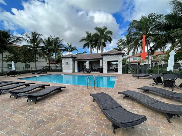 Oakland Park, FL 33334,4214 N Dixie Hwy #50