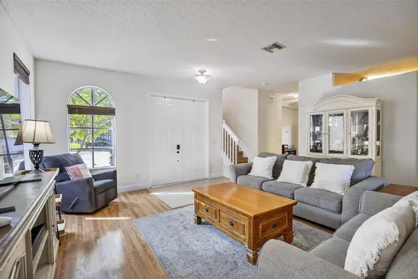 Fort Lauderdale, FL 33332,19427 SW 65th St