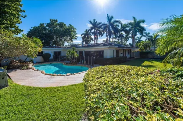 Hollywood, FL 33021,4201 N Hills Dr