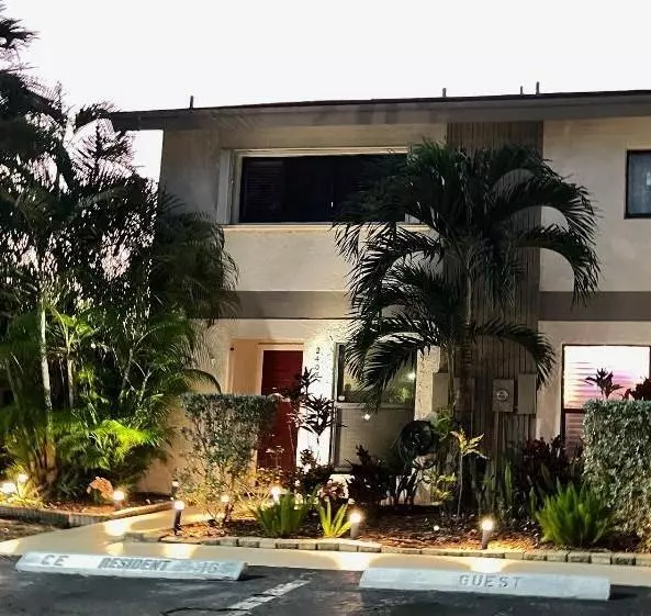 Oakland Park, FL 33309,3044 S Oakland Forest Dr #2408