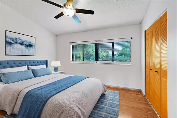 Oakland Park, FL 33309,3044 S Oakland Forest Dr #2408