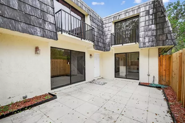 West Palm Beach, FL 33406,1624 Forest Lakes Cir #C