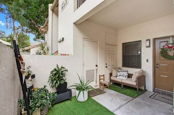 4400 NW 20th St #454, Coconut Creek, FL 33066