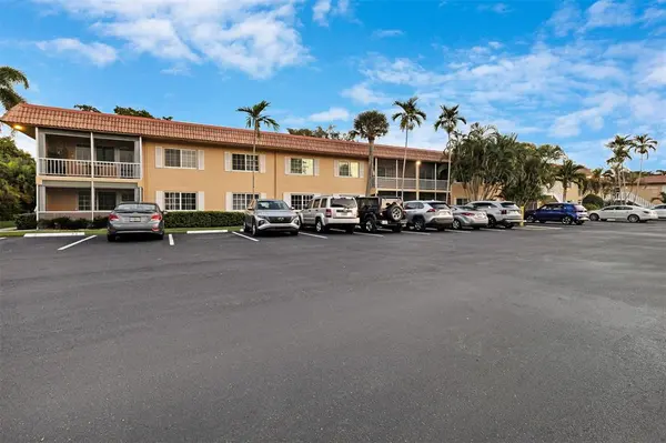 Wilton Manors, FL 33305,1940 NE 2nd Ave #J218