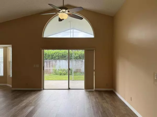 Wellington, FL 33414,13310 Greenshore Pl