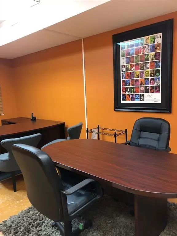 Davie, FL 33314,6848 GRIFFIN ROAD #C-6