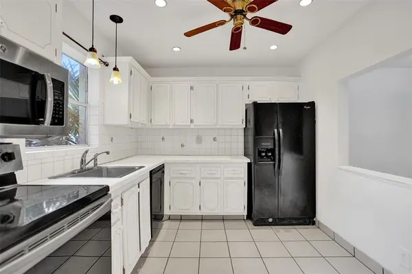 Deerfield Beach, FL 33441,439 SW Natura Ave #A