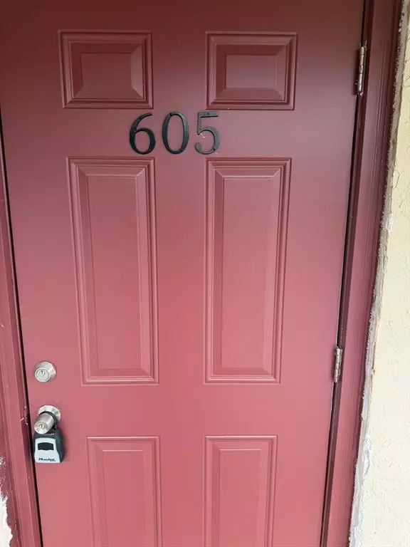 Dania Beach, FL 33314,4524 SW 54th St #605-W