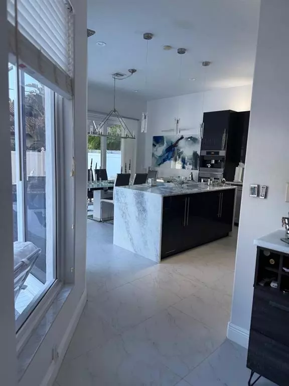 Boca Raton, FL 33487,830 Bailey St