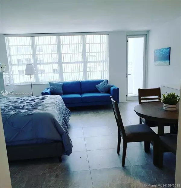 Miami Beach, FL 33139,100 Lincoln Rd #707