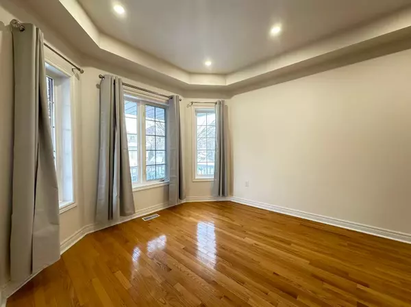 Richmond Hill, ON L4S 2J4,29 Libra AVE