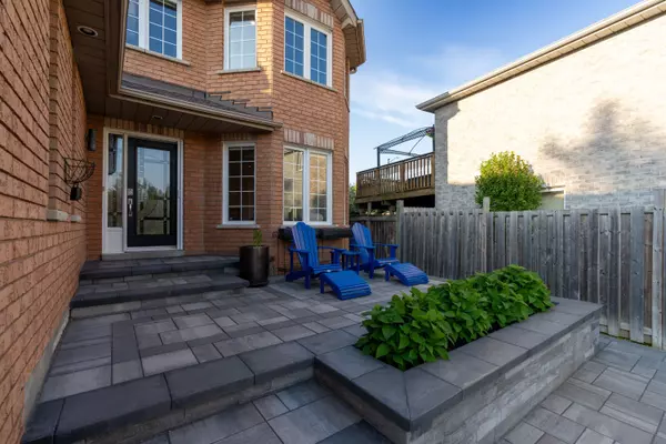 Barrie, ON L4N 0R1,7 Higgin CT