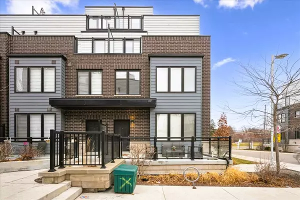 Mississauga, ON L5J 0B3,2232 Bromsgrove RD #TH #1