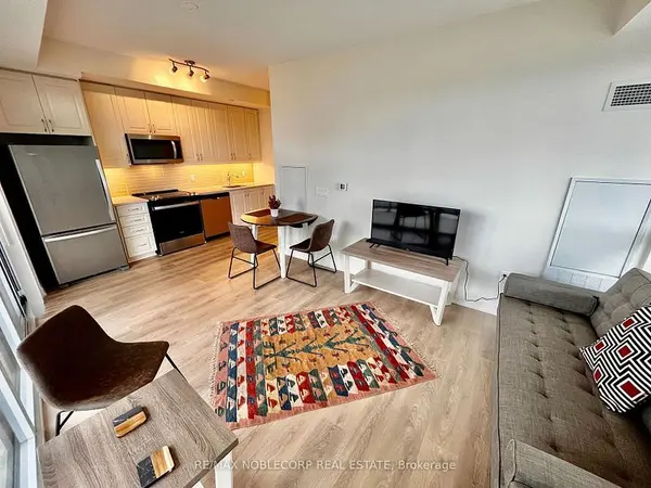 Toronto, ON M8V 0G9,38 Annie Craig DR #711