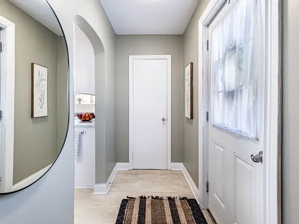 Brampton, ON L6V 1K2,29 Woodward AVE SE