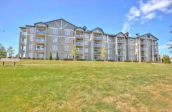 Welland, ON L3C 7B3,330 PRINCE CHARLES DR S #1417