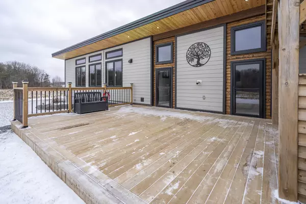 South-west Oxford, ON N0L 1C0,143273 Hawkins RD W