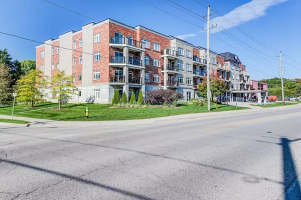 Centre Wellington, ON N1M 0B5,245 Scotland ST #214