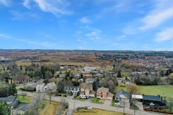 Lincoln, ON L0R 2C0,3549 King ST