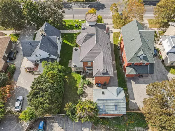 Guelph, ON N1H 4J7,143 Norfolk ST