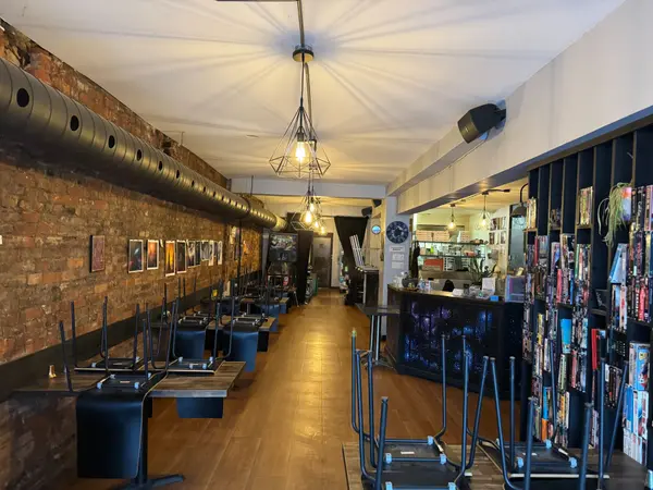 Hamilton, ON L8R 2L3,274 James ST N