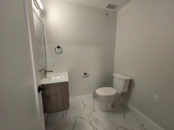 Belleville, ON K8N 2Z6,241 Front ST #206