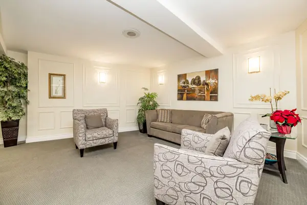 Cityview - Parkwoods Hills - Rideau Shore, ON K2E 6K6,1356 Meadowlands DR E #204